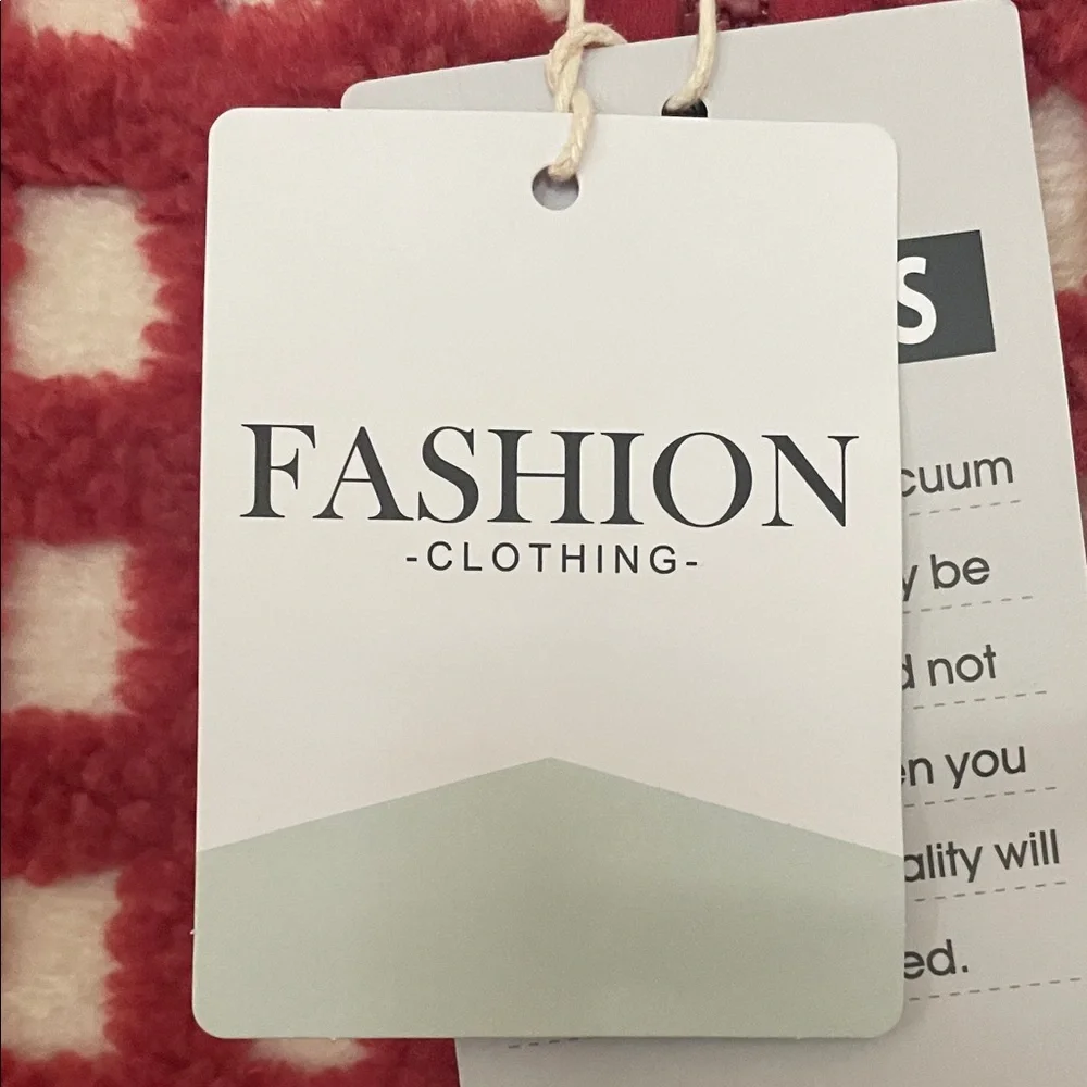 Red and White Checkered Fleece Vest - Picture 3 of 4